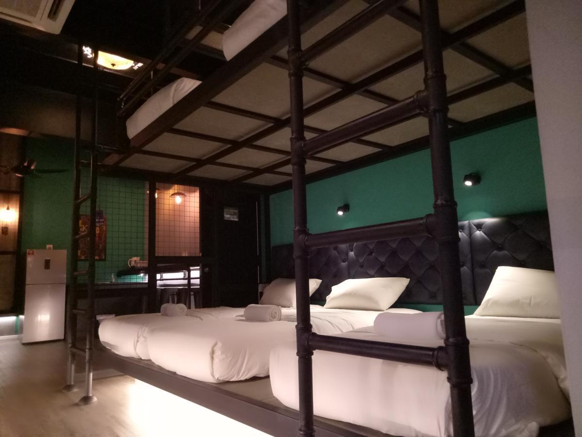 Tube Hotel Klebang Melaka Exterior photo
